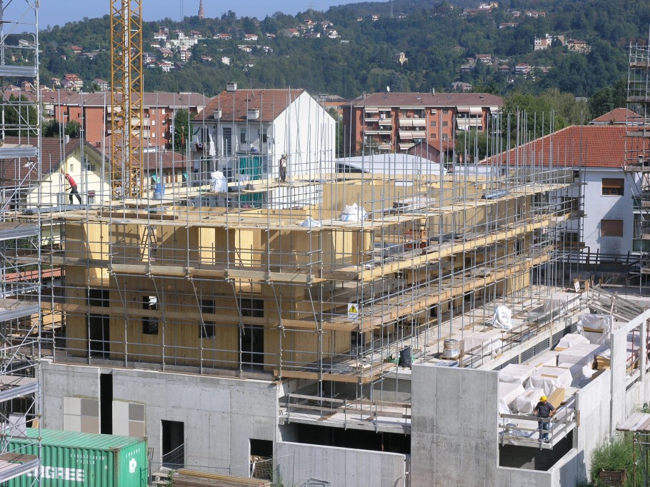 Vista del Borgo Legno in costruzione.